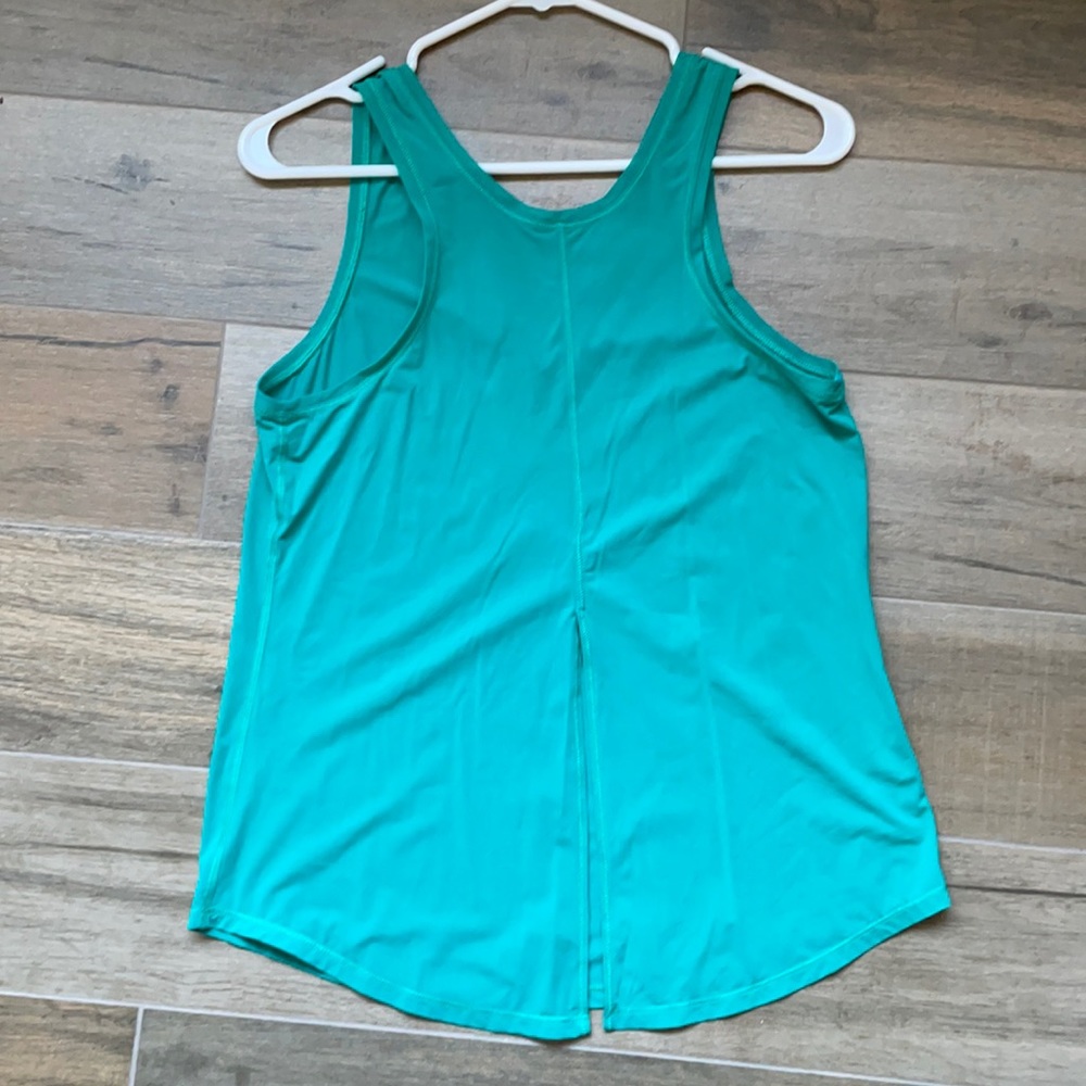 Women’s Lululemon Tank